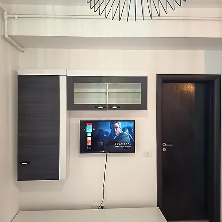 Elegant Militari Private Parking Self Check In Netflix New Building Apartament *