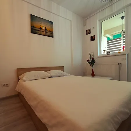 Elegant Militari Private Parking Self Check In Netflix New Building *